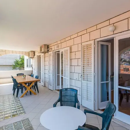 4 Bedroom With Terrace